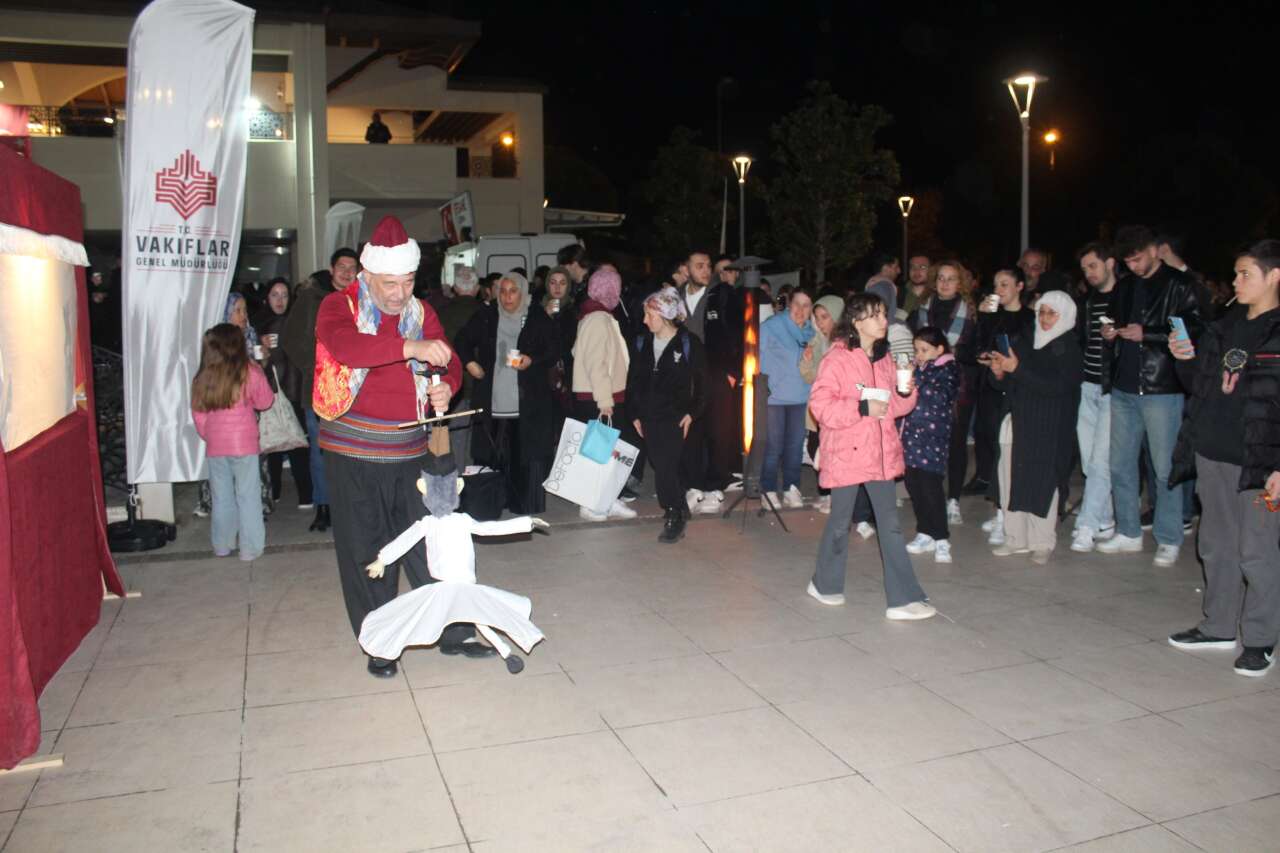 Aydın Vakıflar Bölge Müdürlüğü’nden 200 Bin Kişilik Gönül Sofrası 4